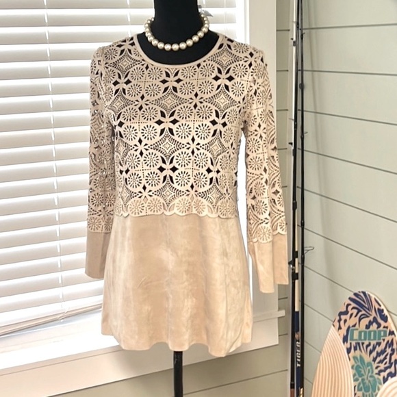 ALBERTO MAKALI,Lux SUEDE-FEEL Laser-Cut Pull-Over Top,Excellent Condition,Size M - Picture 5 of 7